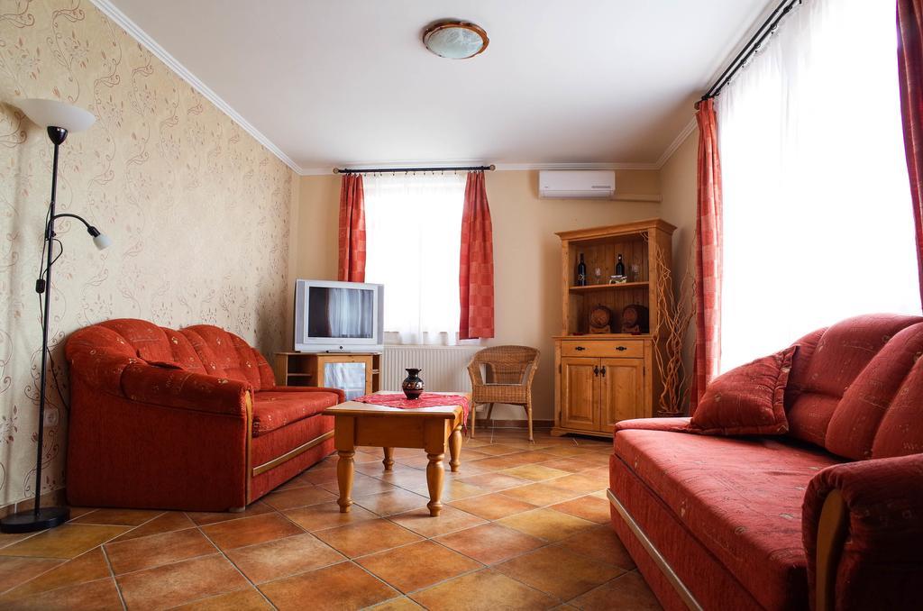 Gerendás Vendégház Egerszalók Zimmer foto